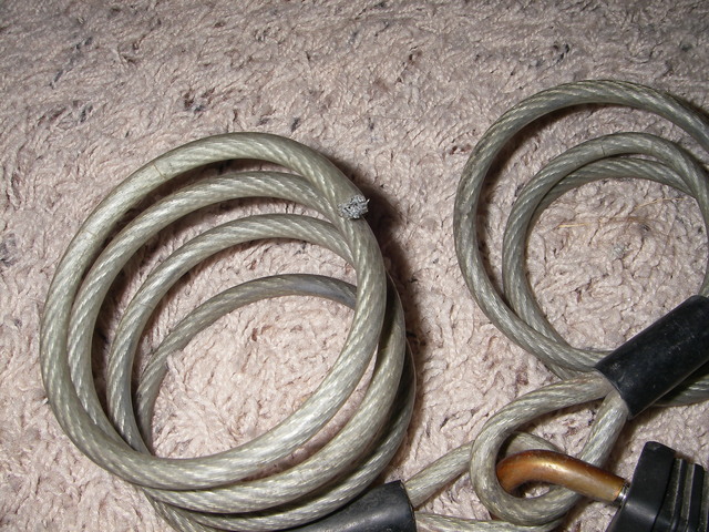 http://kyzentun.tejat.net/cut_cable.jpg